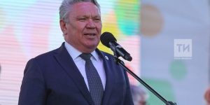 Мәгариф һәм фән министры Рафис Борһанов уку елы тәмамлану белән котлады