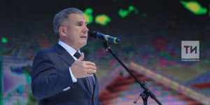 Рөстәм Миңнеханов: Медицина хезмәткәрләре алдында баш иябез