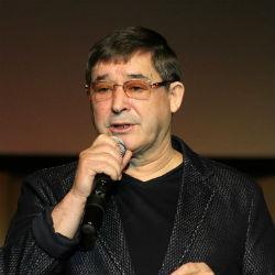 Салават Фәтхетдинов «җаным» дип кемгә дәшә?
