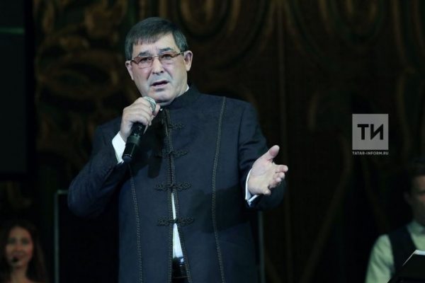 Салават Фәтхетдинов: Җырчылар арасында шәхес булырдайлары бармы соң?