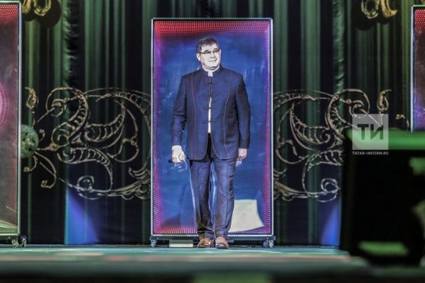 Салаватның "свитасы" мораль яктан картайган, ә шәкертләре төссез...