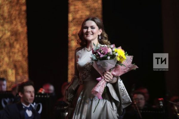Динә Гарипова: Телебезнең матурлыгын күрсәтәсем килә - "Шәһри Казан"