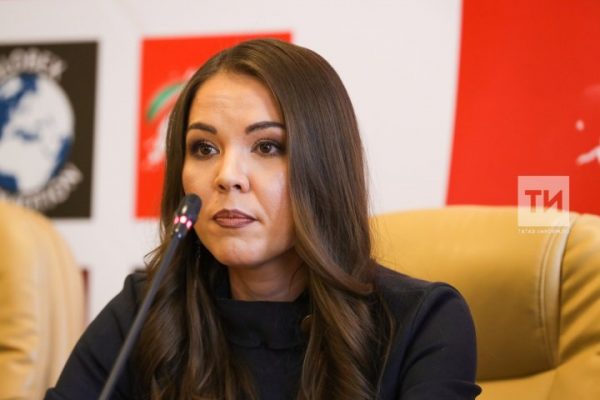 Гүзәл Уразова: “Без Радик белән очрашырга тиеш түгел”