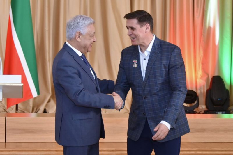 Вил Усмановка “Татарстан Республикасы халык артисты” исеме бирелде