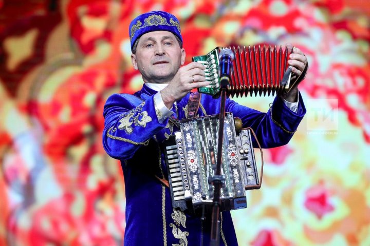 Бабай уйный, улы җырлый, онык бии: Вәис Бәйрәмовның иҗат кичәсе