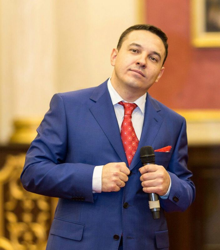 Марсель Вәгыйзов : “Дин кушканча яшәргә тырышам”